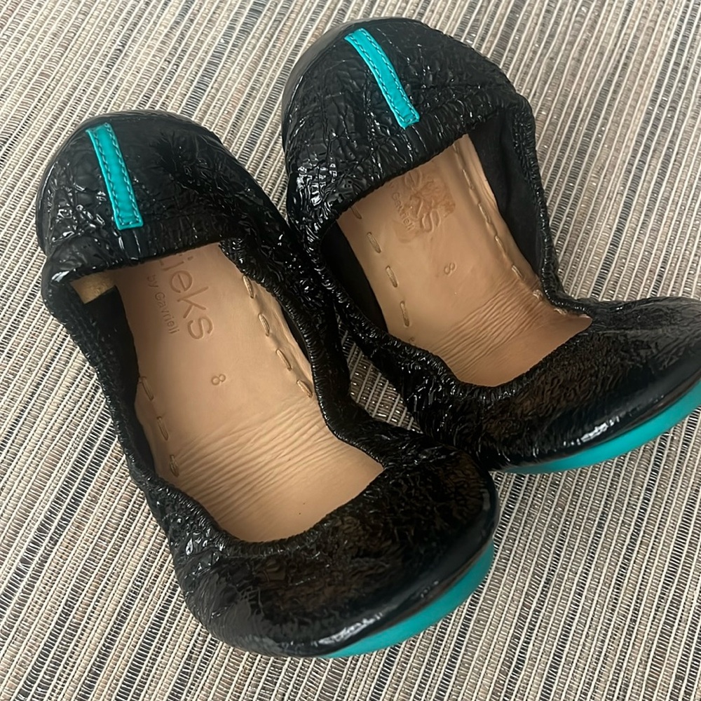 - Brand New 🖤Black Tieks  size 8
